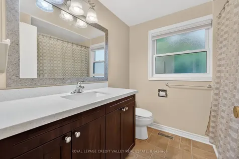 20 Willis Drive Brampton ON L6W 1A9