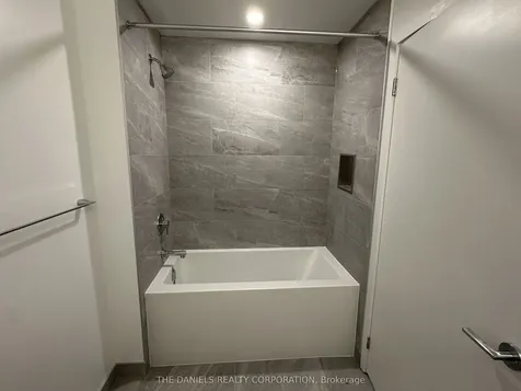 395 Square One Drive Mississauga ON L5B 0P6