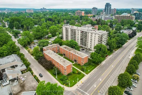 1347 Lakeshore Road Burlington ON L7S 1B1