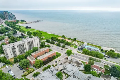 1347 Lakeshore Road Burlington ON L7S 1B1