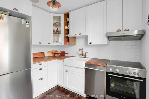 1347 Lakeshore Road Burlington ON L7S 1B1