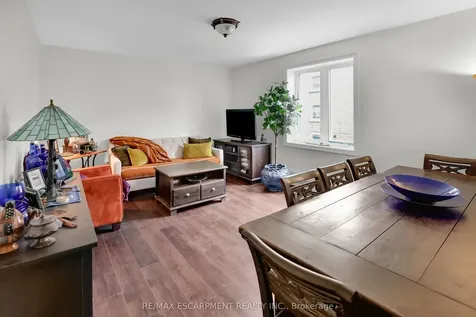 1347 Lakeshore Road Burlington ON L7S 1B1