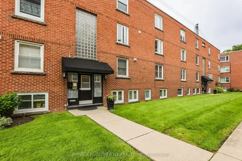 1347 Lakeshore Road Burlington ON L7S 1B1