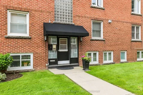 1347 Lakeshore Road Burlington ON L7S 1B1