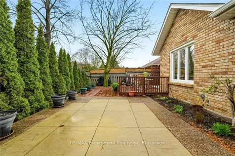 1156 Augustus Drive Burlington ON L7S 2K5