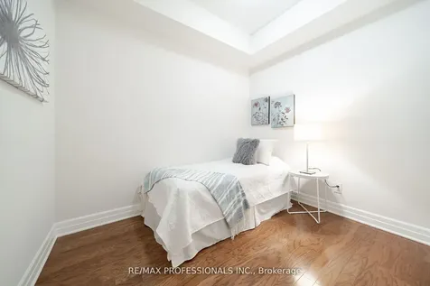 2300 Upper Middle Road Oakville ON L6M 0T4