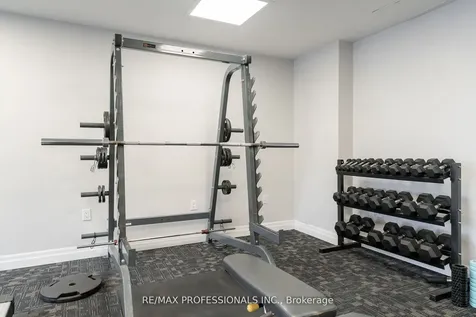 2300 Upper Middle Road Oakville ON L6M 0T4