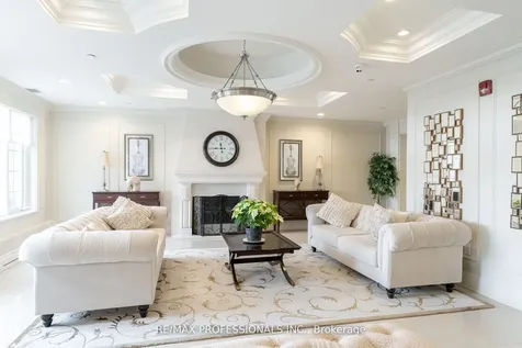 2300 Upper Middle Road Oakville ON L6M 0T4