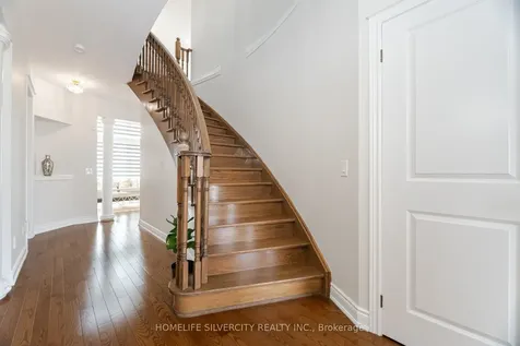 80 Scotchmere Crescent Brampton ON L6P 3A6
