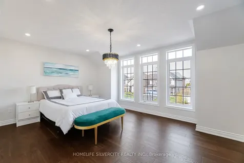 80 Scotchmere Crescent Brampton ON L6P 3A6