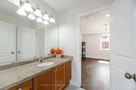 80 Scotchmere Crescent Brampton ON L6P 3A6