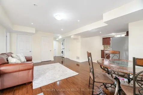 80 Scotchmere Crescent Brampton ON L6P 3A6