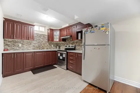 80 Scotchmere Crescent Brampton ON L6P 3A6