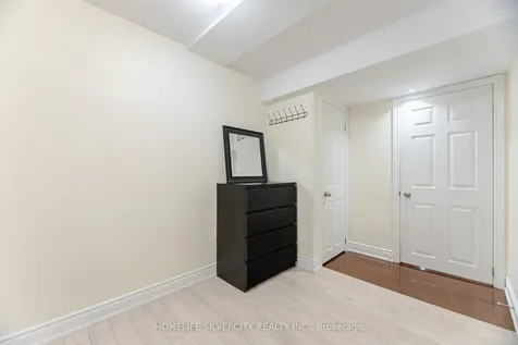 80 Scotchmere Crescent Brampton ON L6P 3A6