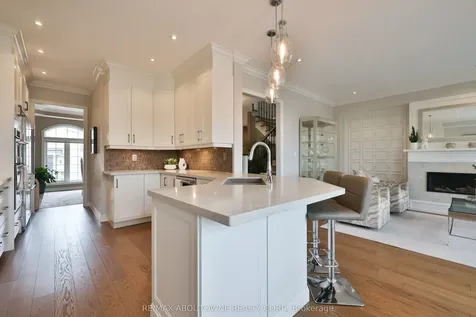 2400 Neyagawa Boulevard Oakville ON L6H 7P5