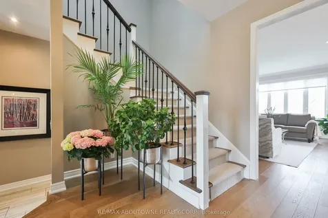 2400 Neyagawa Boulevard Oakville ON L6H 7P5