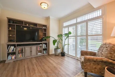 2400 Neyagawa Boulevard Oakville ON L6H 7P5