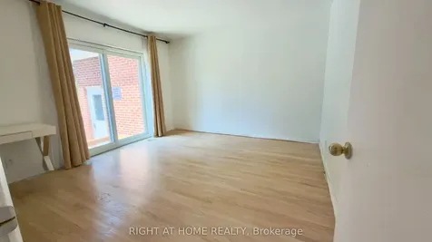 21 Mitre Place Toronto ON M9R 3C5