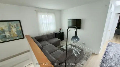 21 Mitre Place Toronto ON M9R 3C5