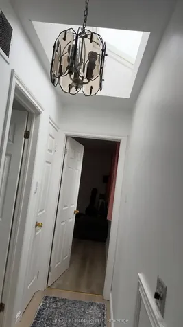 21 Mitre Place Toronto ON M9R 3C5