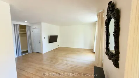 21 Mitre Place Toronto ON M9R 3C5