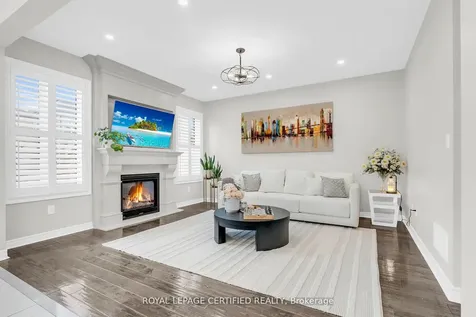 461 Downes Jackson Heights Milton ON L9T 8V7