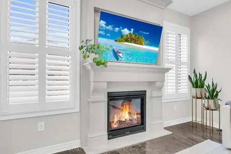 461 Downes Jackson Heights Milton ON L9T 8V7