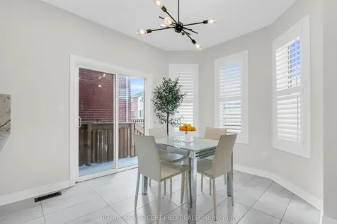 461 Downes Jackson Heights Milton ON L9T 8V7