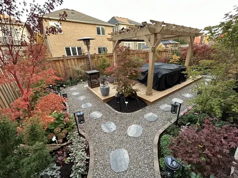 461 Downes Jackson Heights Milton ON L9T 8V7