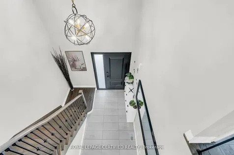 461 Downes Jackson Heights Milton ON L9T 8V7