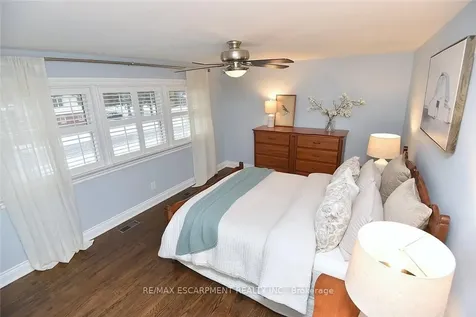626 Vanderburgh Drive Burlington ON L7T 3W6