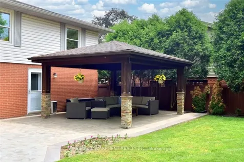 626 Vanderburgh Drive Burlington ON L7T 3W6