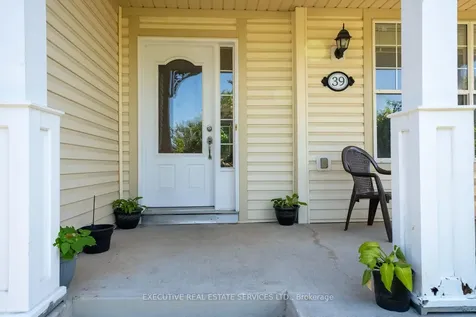 39 Hurst Street Halton Hills ON L7J 2Z8