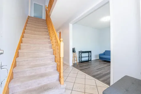 39 Hurst Street Halton Hills ON L7J 2Z8