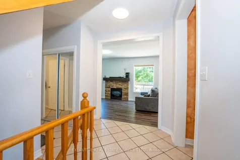 39 Hurst Street Halton Hills ON L7J 2Z8