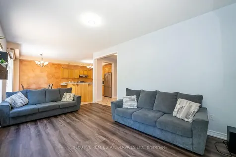 39 Hurst Street Halton Hills ON L7J 2Z8