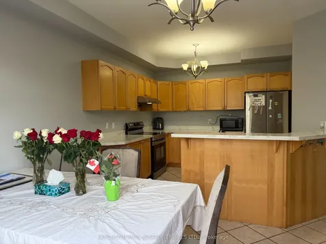 39 Hurst Street Halton Hills ON L7J 2Z8
