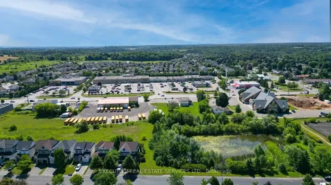 39 Hurst Street Halton Hills ON L7J 2Z8
