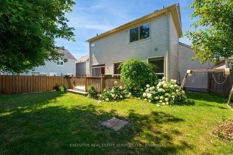 39 Hurst Street Halton Hills ON L7J 2Z8