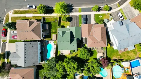 39 Hurst Street Halton Hills ON L7J 2Z8
