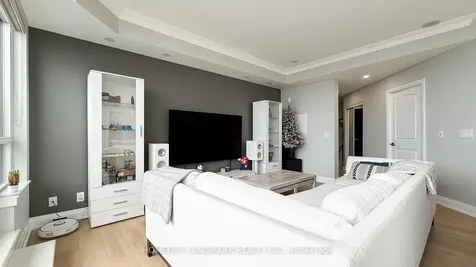 1060 Sheppard Avenue W Toronto ON M3J 0G7