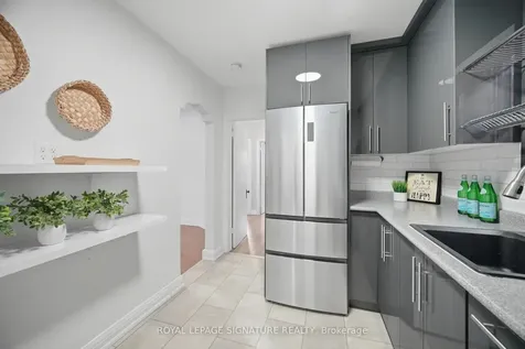 77 Ypres Road Toronto ON M6M 1P2