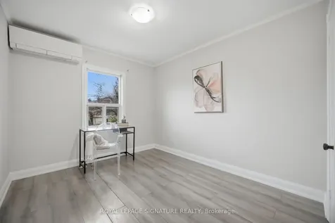 77 Ypres Road Toronto ON M6M 1P2