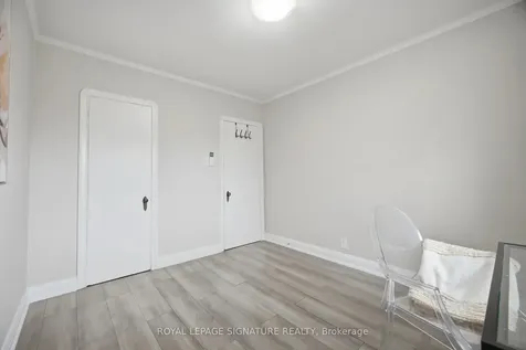 77 Ypres Road Toronto ON M6M 1P2