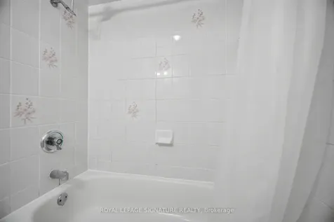 77 Ypres Road Toronto ON M6M 1P2