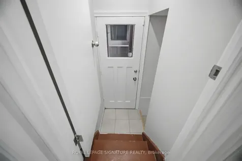 77 Ypres Road Toronto ON M6M 1P2