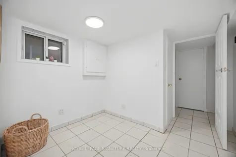 77 Ypres Road Toronto ON M6M 1P2