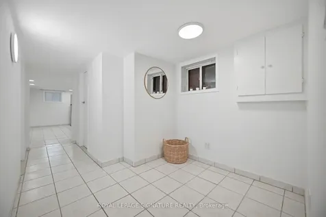 77 Ypres Road Toronto ON M6M 1P2