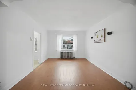 77 Ypres Road Toronto ON M6M 1P2