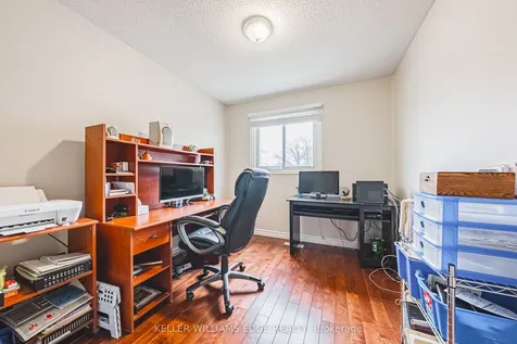 1576 Newlands Crescent Burlington ON L7M 1V6